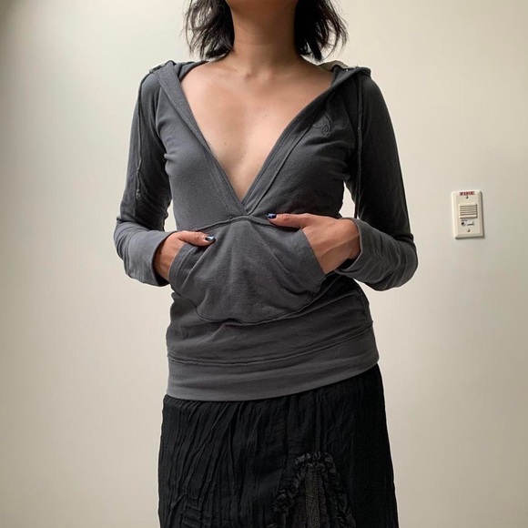 Tight Low Neck Grey Hoodie with Embroidery - Picture 2 of 7